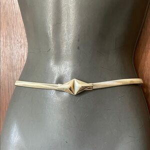 Thin silver stretch belt
